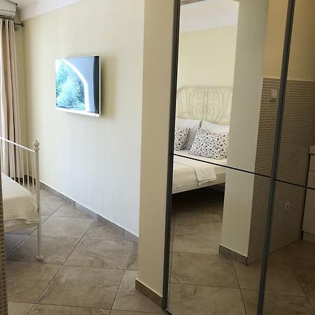 Guest House Sea Breeze Sveti Stefan Exterior foto